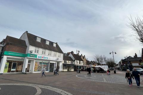 undefined, High Street, Hoddesdon EN11