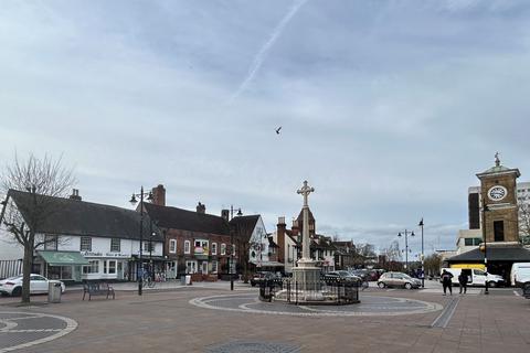 undefined, High Street, Hoddesdon EN11