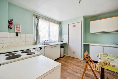 undefined, Rye Close, Guildford, GU2