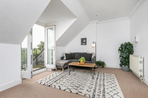 2 bedroom flat to rent, Southgate Street, Winchester, SO23