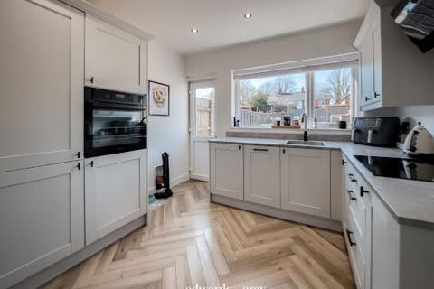 3 bedroom terraced house for sale, Langstone Road,Birmingham,West Midlands,B14 4QT