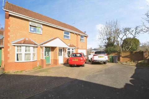 3 bedroom semi-detached house for sale, Fairchild Way, Peterborough