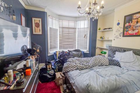 3 bedroom townhouse for sale, Parkdale Road, Plumstead, London, SE18