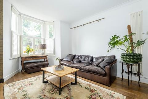 1 bedroom flat for sale, Clarence Road, London, W4
