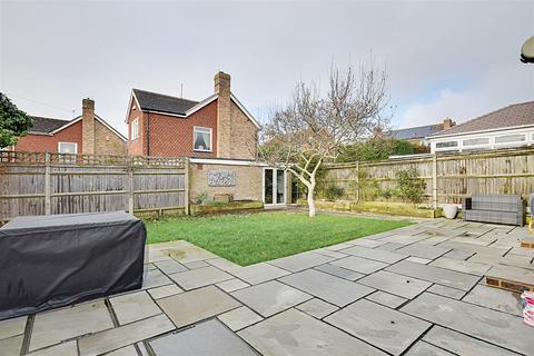 3 bedroom detached house for sale, Warnham Gardens, Bexhill-On-Sea