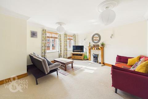 2 bedroom end of terrace house for sale, Blackthorn Way, Poringland, Norwich