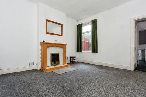 2 bedroom end of terrace house to rent, Swindon Road, Birmingham