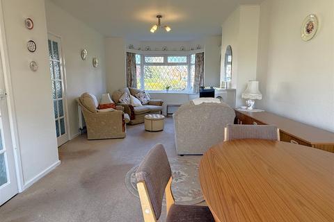 3 bedroom semi-detached house for sale, Kingsway Road, Fallings Park
