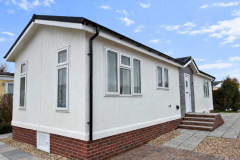 1 bedroom park home for sale, Tonbridge, Kent, TN10