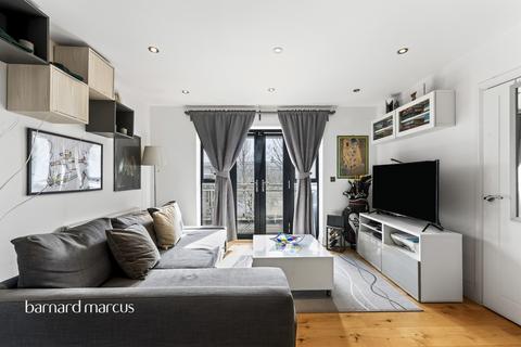 2 bedroom flat for sale, High Street, Feltham