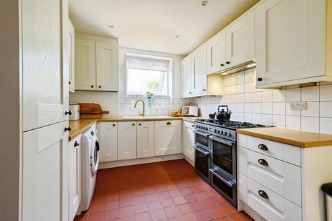 4 bedroom end of terrace house for sale, Outwood Road, Manchester M26