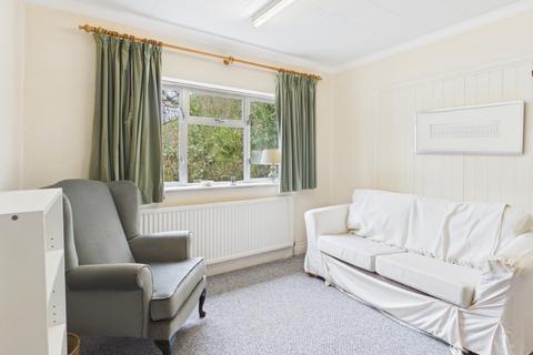 3 bedroom bungalow for sale, Oxford Road, Gerrards Cross, Buckinghamshire, SL9