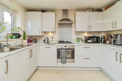 3 bedroom end of terrace house for sale, Kitchener Drive, Eaton Leys, Milton Keynes