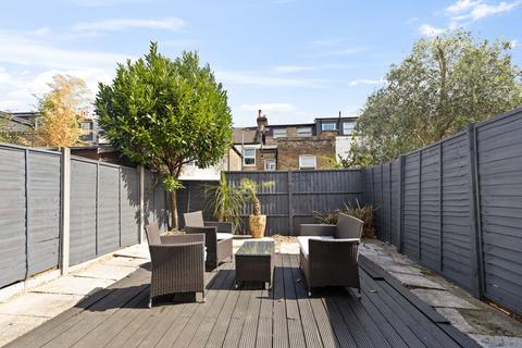 2 bedroom apartment to rent, Tennyson Road, Queens Park, NW6