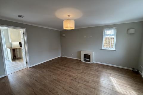 3 bedroom semi-detached house to rent, Green Lane Avenue, Street BA16