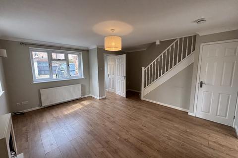 3 bedroom semi-detached house to rent, Green Lane Avenue, Street BA16