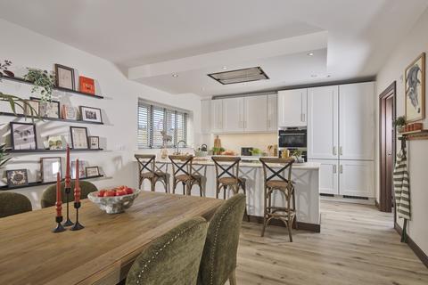 4 bedroom detached house for sale, Thornwood Park, Epping CM16