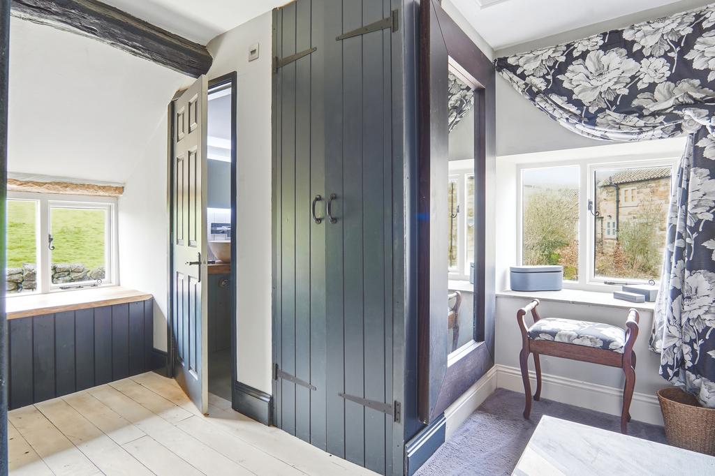 Hazelbarn020