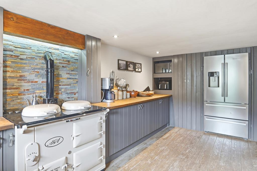 Hazelbarn032