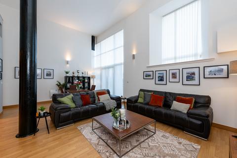 undefined, East Float Quay, Birkenhead CH41