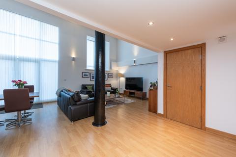 undefined, East Float Quay, Birkenhead CH41