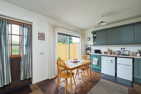 3 bedroom semi-detached house for sale, Carrfield Avenue, Toton, Nottingham, Nottinghamshire, NG9