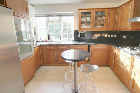2 bedroom apartment to rent, Augustus Court, London, Southfields, SW19
