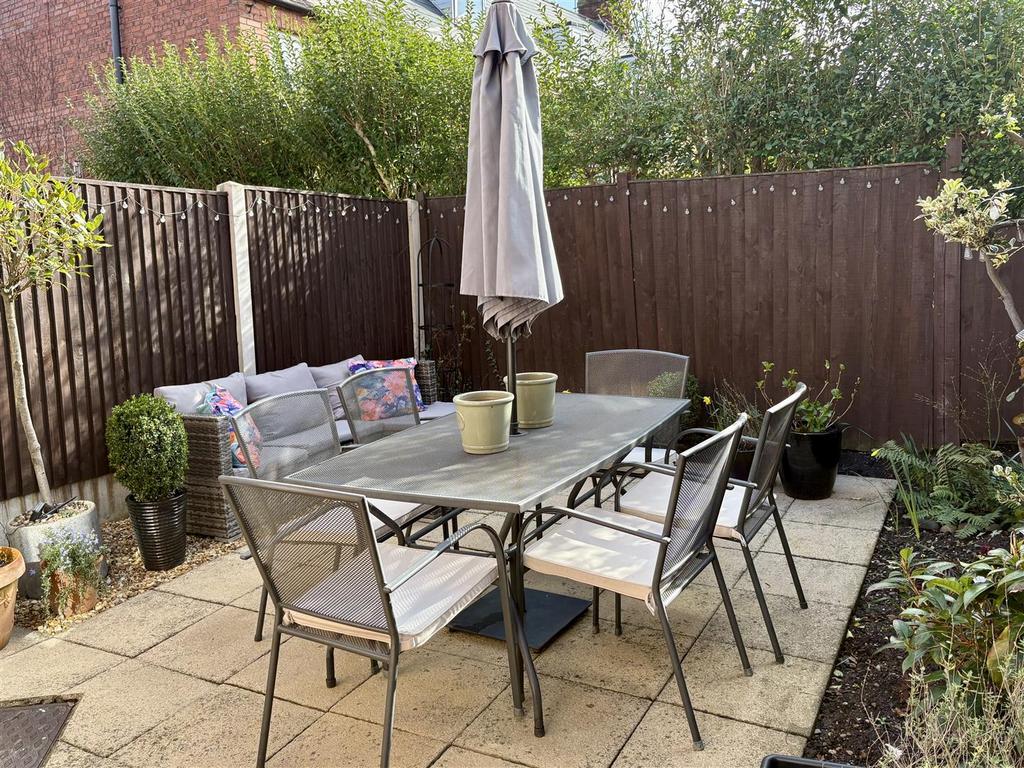 Garden 2.jpeg