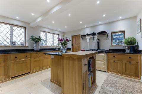 undefined, Chinnor Road, Bledlow Ridge, HP14