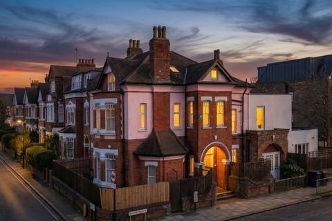 undefined, 1 Church Road, london N6