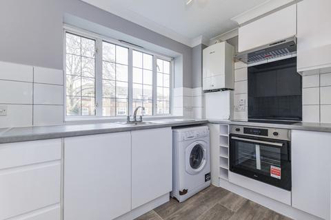 2 bedroom flat to rent, Chandon Lodge, 3-7 Devonshire Road, Sutton, SM2