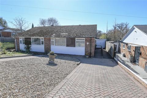 2 bedroom bungalow for sale, Brookside, Berkshire RG41