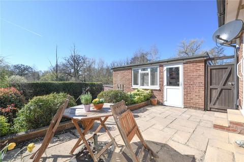 2 bedroom bungalow for sale, Brookside, Berkshire RG41