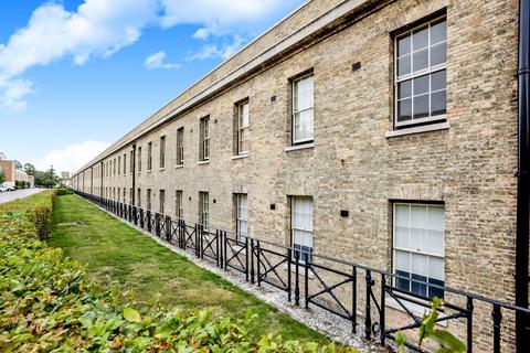1 bedroom apartment to rent, St. Georges Walk, Gosport, PO12