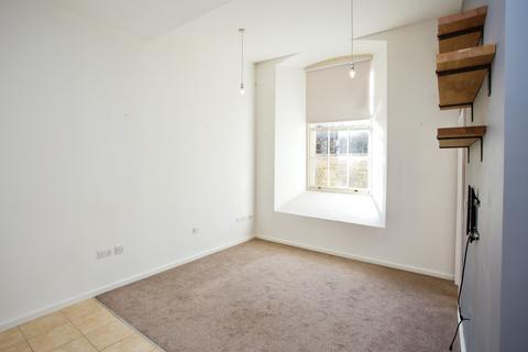 1 bedroom apartment to rent, St. Georges Walk, Gosport, PO12