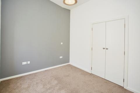 1 bedroom apartment to rent, St. Georges Walk, Gosport, PO12