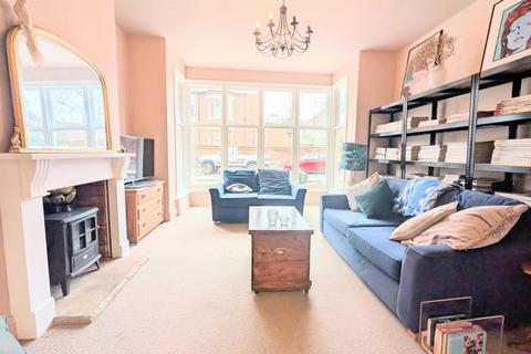 2 bedroom apartment to rent, Albany Terrace, Leamington Spa