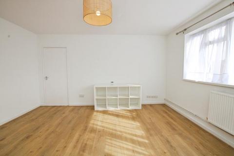2 bedroom flat to rent, Station Road, Bristol BS10