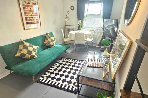 1 bedroom flat to rent, Camden Road, London NW1
