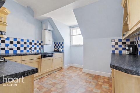 1 bedroom apartment for sale, Marine Parade East, Clacton-On-Sea