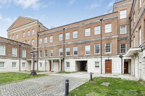 2 bedroom flat to rent, The Highway, London E1W