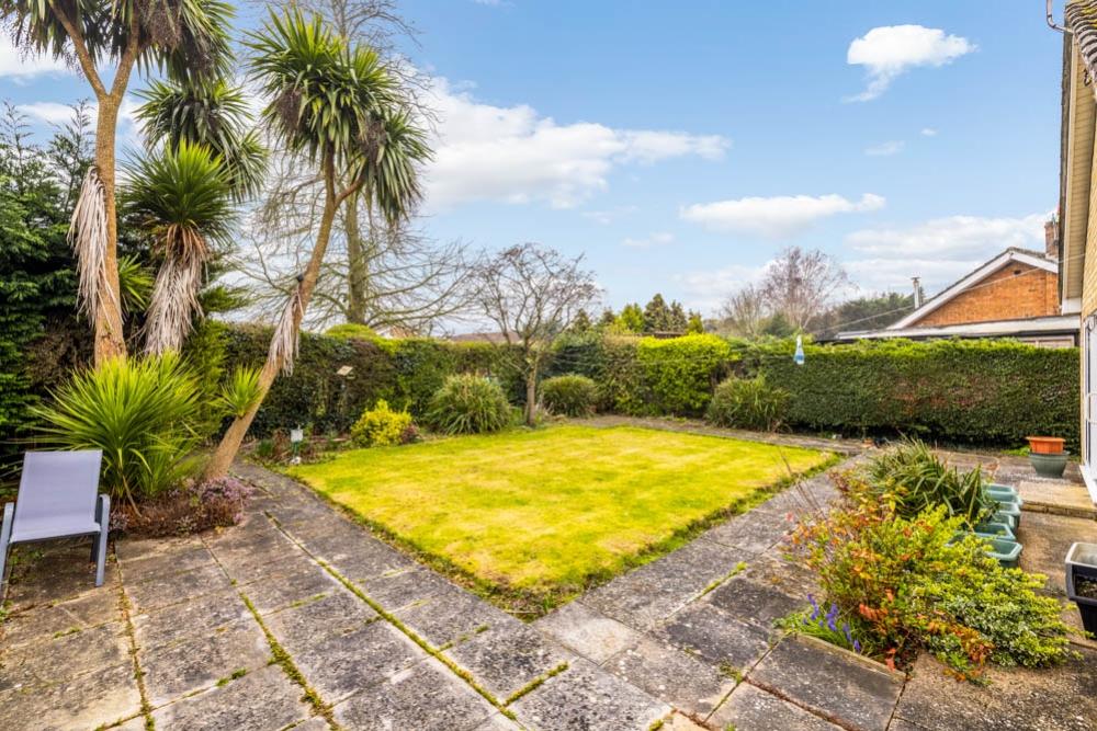 8 Coningsby Close (Boston)-7