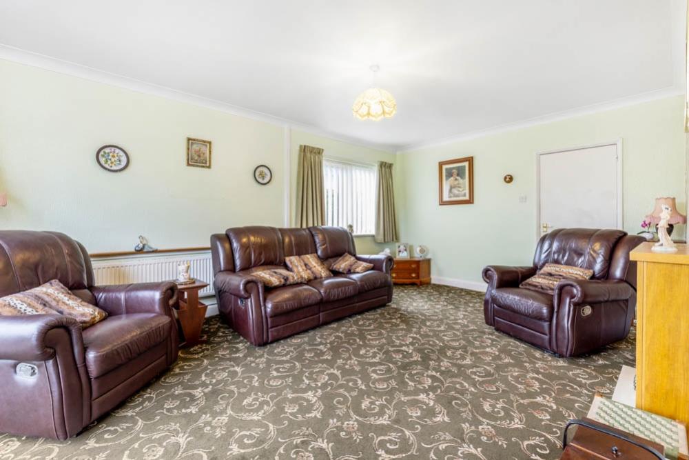 8 Coningsby Close (Boston)-16