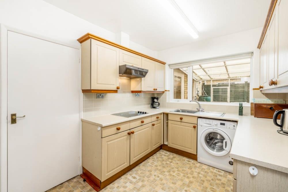8 Coningsby Close (Boston)-13