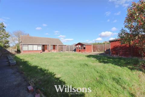 3 bedroom detached bungalow for sale, Chapel Lane, Huttoft, Alford