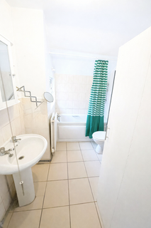 undefined, Meadow Lane, Loughborough LE11