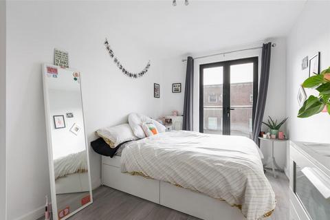 3 bedroom flat to rent, Nipper Alley, Kingston Upon Thames KT1