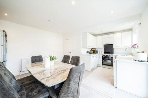 undefined, Mortimer Crescent, Worcester Park KT4