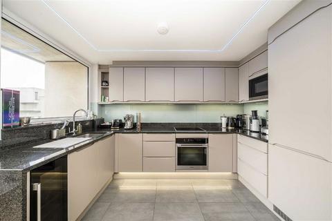 1 bedroom flat for sale, Upper Ground, London SE1