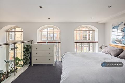 1 bedroom flat to rent, Tottenham Road, London, N1